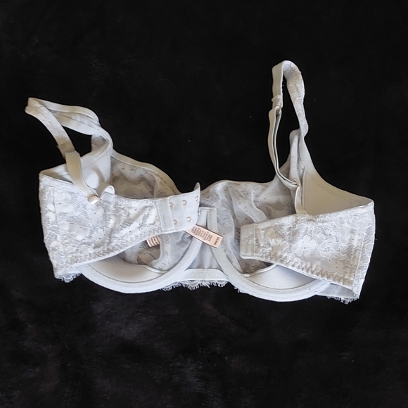 Lace Bra - Picture 6 of 8